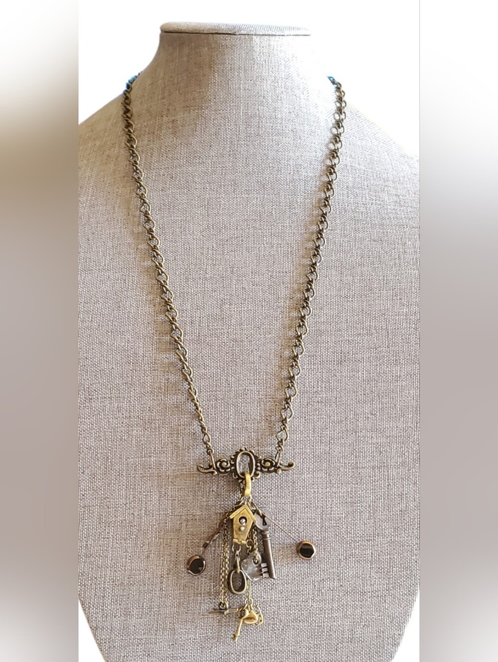 Vtg. Fossil Brass Bird's House Keys  Charms Necklace
